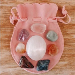 7 stone chakra set with selenite palm stone✨